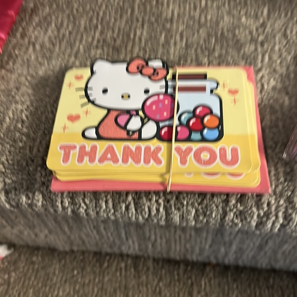 Hello kitty Lot Christmas stocking (mini) straws/toppers and 6 thank you cards - Picture 4 of 6